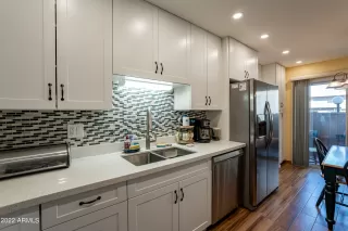 Photo #3: 6479634 Listing
