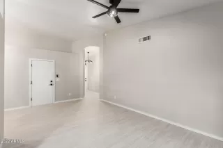 Photo #6: 6479669 Listing 
