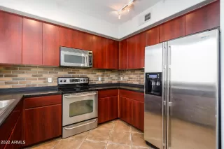 Photo #4: 6479683 Listing