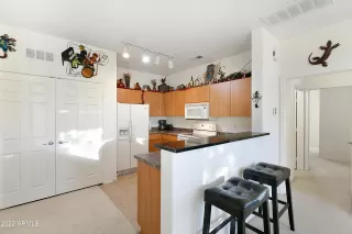 Photo #6: 6479722 Listing