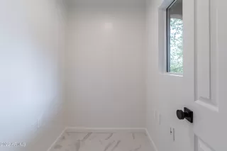 Photo #4: 6479740 Listing