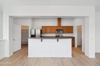 Photo #3: 6479906 Listing 