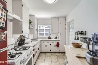 Photo #6: 6479962 Listing