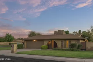 Photo #2: 6479979 Listing