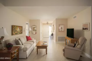 Photo #6: 6479979 Listing