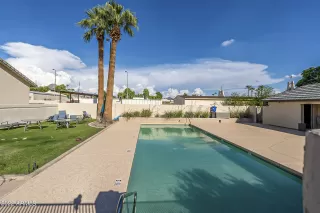 Photo #4: 6479998 Listing