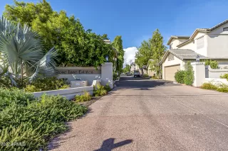 Photo #5: 6479998 Listing