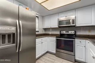 Photo #4: 6480115 Listing