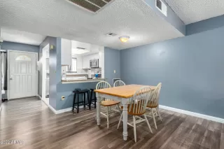 Photo #6: 6480115 Listing