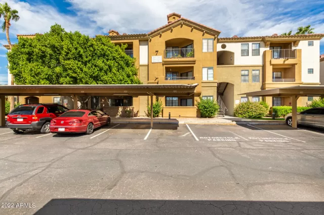 MLS: 6480231 Condo For Sale