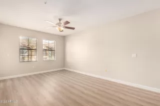 Photo #5: 6480231 Listing