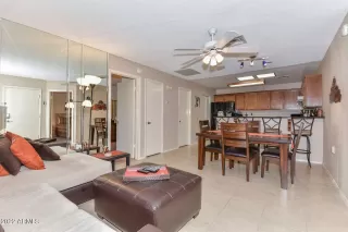 Photo #4: 6480261 Listing 