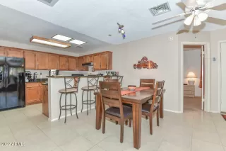Photo #6: 6480261 Listing 