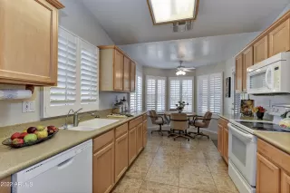 Photo #5: 6480267 Listing 