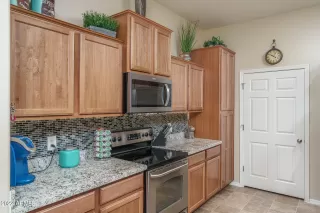 Photo #2: 6480410 Listing