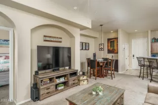 Photo #6: 6480410 Listing