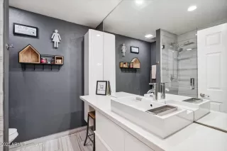 Photo #3: 6480448 Listing