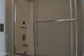 Photo #6: 6480577 Listing