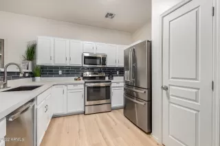 Photo #1: 6480602 Listing 