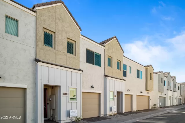 MLS: 6480635 Condo For Sale