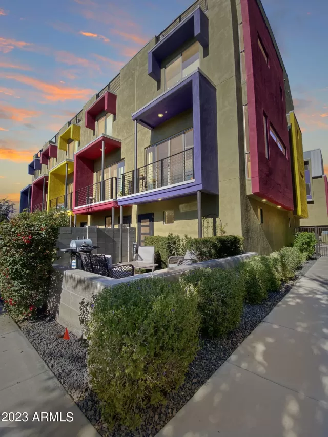 MLS: 6480677 Condo For Sale