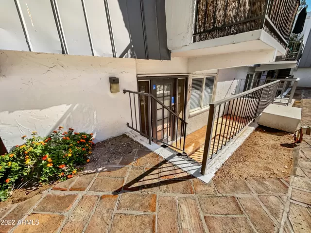 MLS: 6480688 Condo For Sale