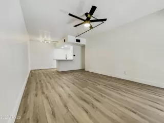 Photo #3: 6480688 Listing 