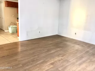 Photo #5: 6480728 Listing