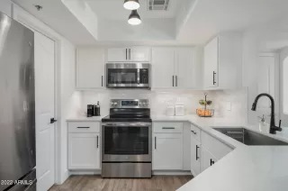 Photo #4: 6480908 Listing 