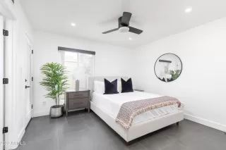 Photo #2: 6480990 Listing