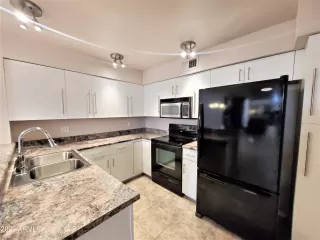 Photo #4: 6481062 Listing