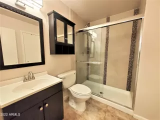 Photo #6: 6481062 Listing