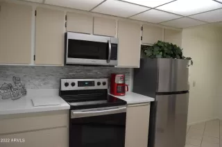 Photo #4: 6481286 Listing