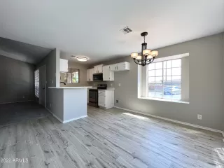 Photo #2: 6481342 Listing