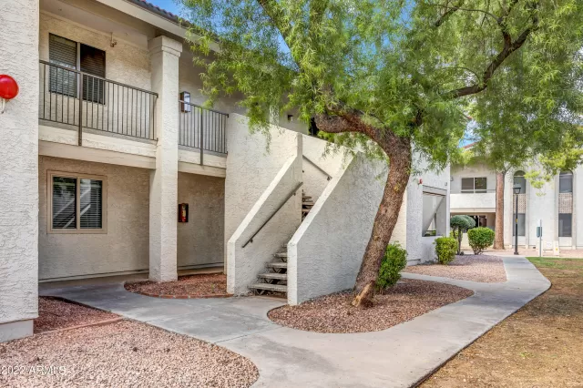 MLS: 6481422 Condo For Sale