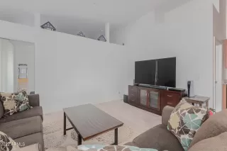 Photo #6: 6481509 Listing