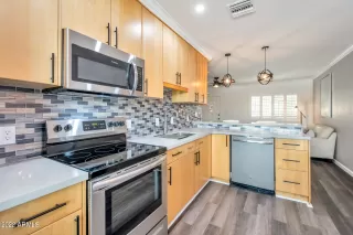 Photo #1: 6481766 Listing