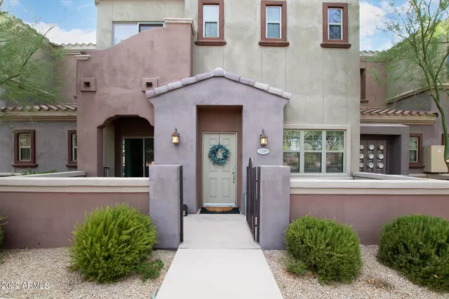 MLS: 6481774 Condo For Sale