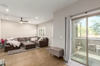 Photo #4: 6481774 Listing