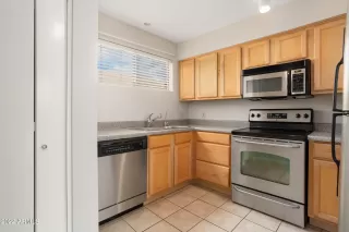 Photo #4: 6482126 Listing 