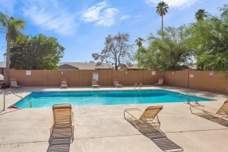 Photo #5: 6482126 Listing 