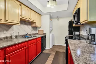 Photo #6: 6482492 Listing