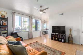 Photo #6: 6482496 Listing