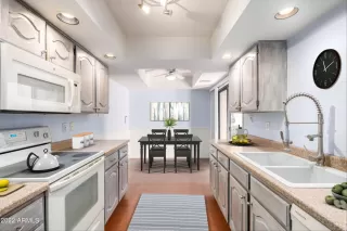 Photo #3: 6482588 Listing 