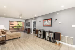 Photo #2: 6482589 Listing 