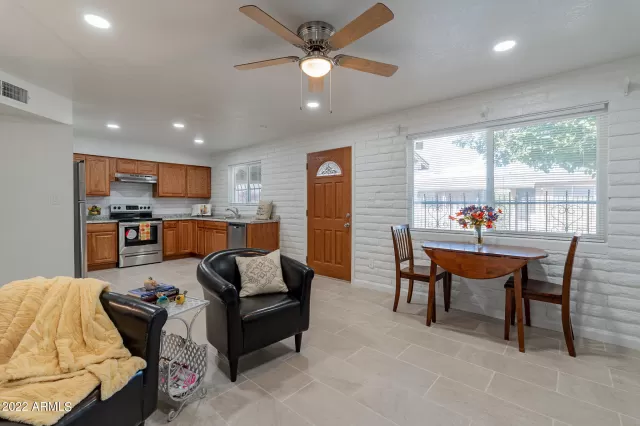 MLS: 6483001 Condo For Sale