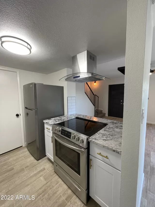 MLS: 6483374 Condo For Sale