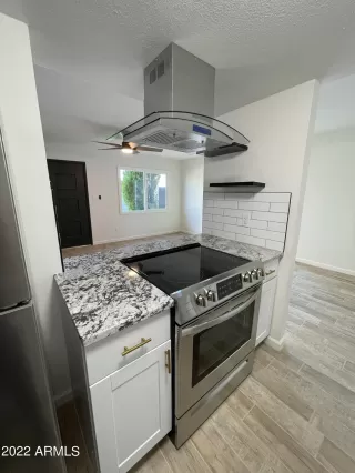 Photo #2: 6483374 Listing 