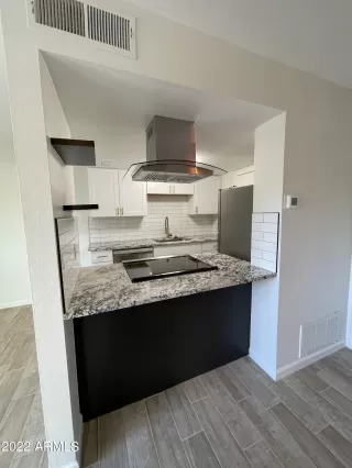 Photo #6: 6483374 Listing 