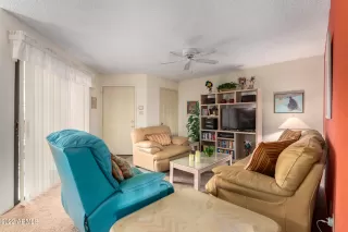 Photo #4: 6483376 Listing